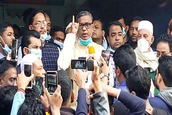 এমপিদের মদের আসর  পাহারা দেয় পুলিশ : কাদের মির্জা